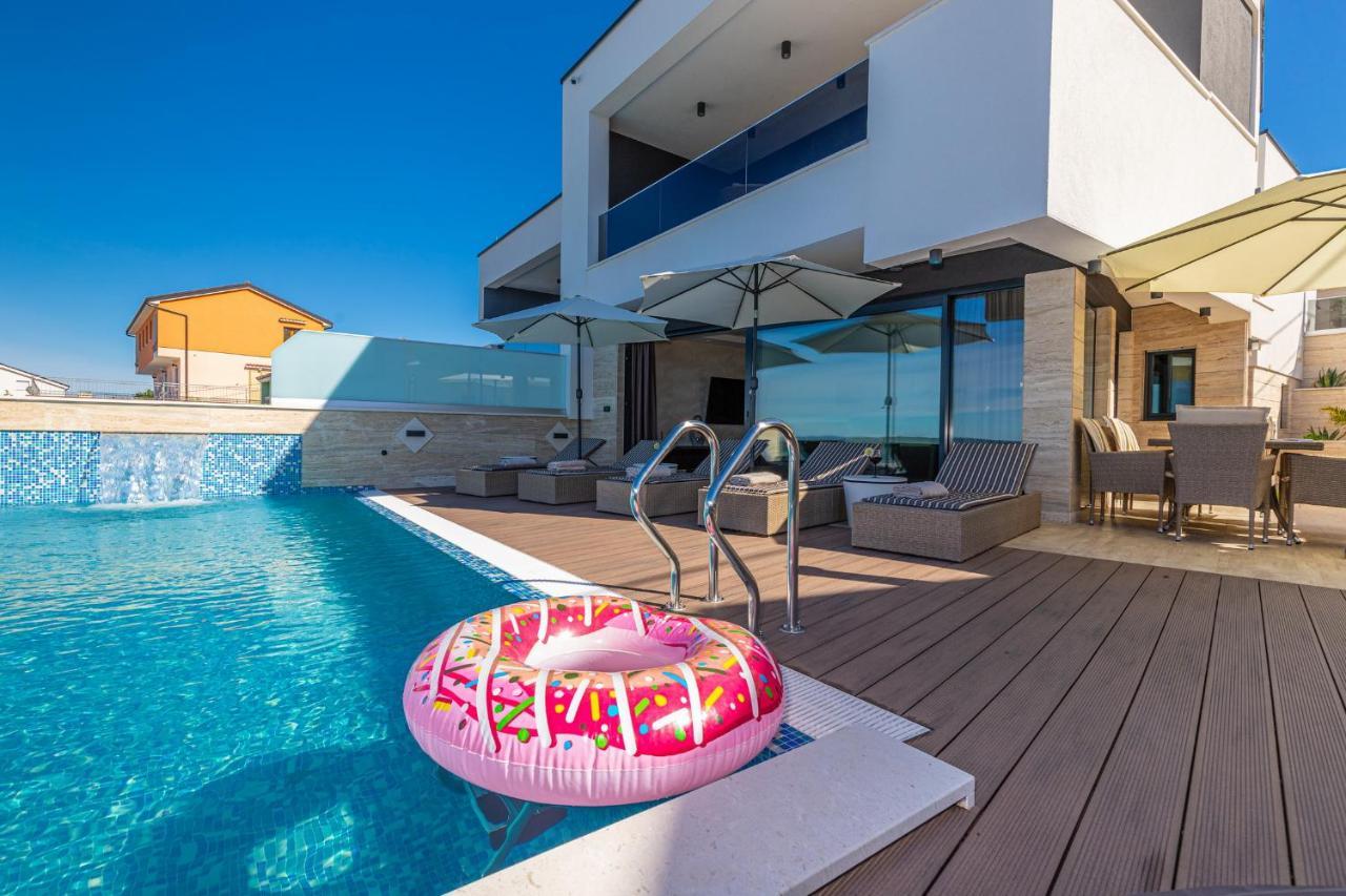 Villa Marassi With Heated Pool, Hot Tub And Sauna Crikvenica Esterno foto