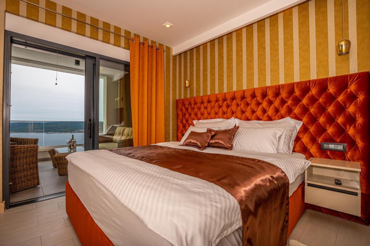 Villa Marassi With Heated Pool, Hot Tub And Sauna Crikvenica Esterno foto