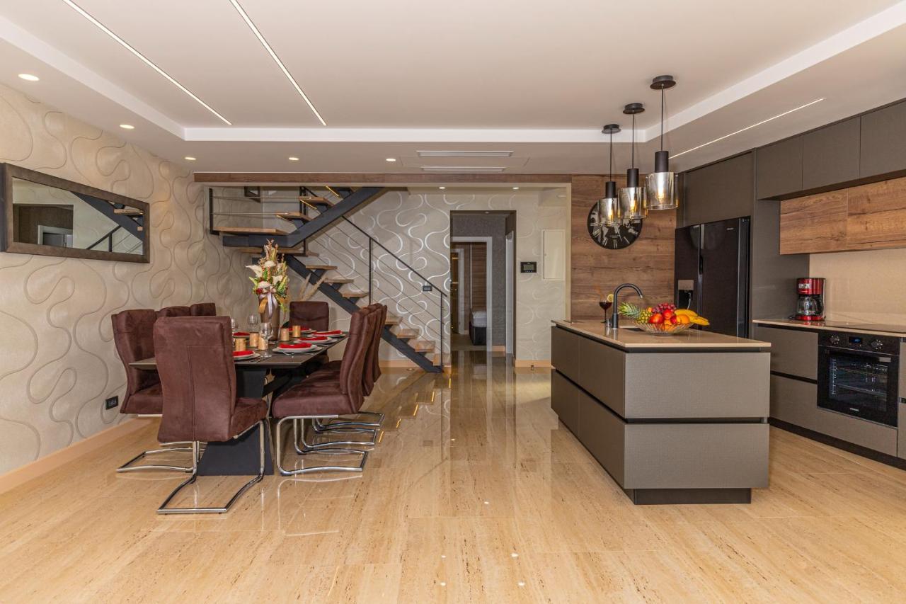 Villa Marassi With Heated Pool, Hot Tub And Sauna Crikvenica Esterno foto